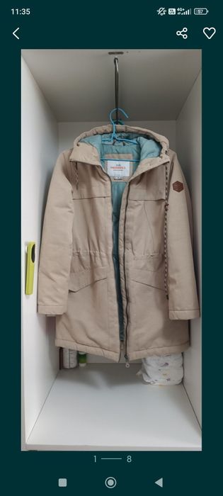 Продам куртку на девочку