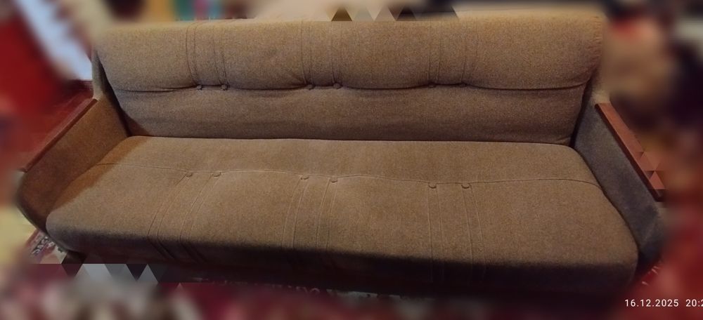 Диван раскладной. Б.у. прочный