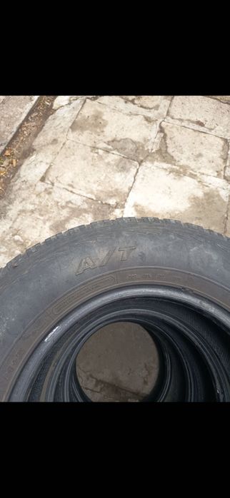 Продавам гуми 215/75 R15