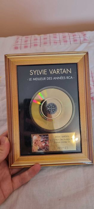 Диск на Силви Вартан