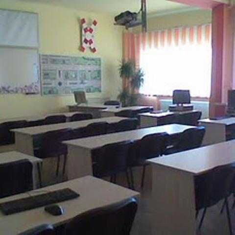 Scoala de soferi Cluj si Instructor auto Cluj PFA