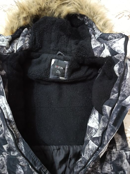 Зимнюю куртку продам