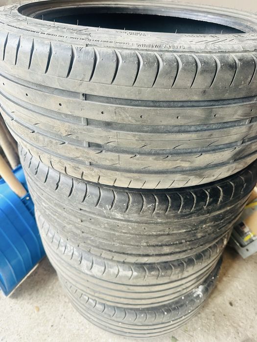 Продам шины на 18