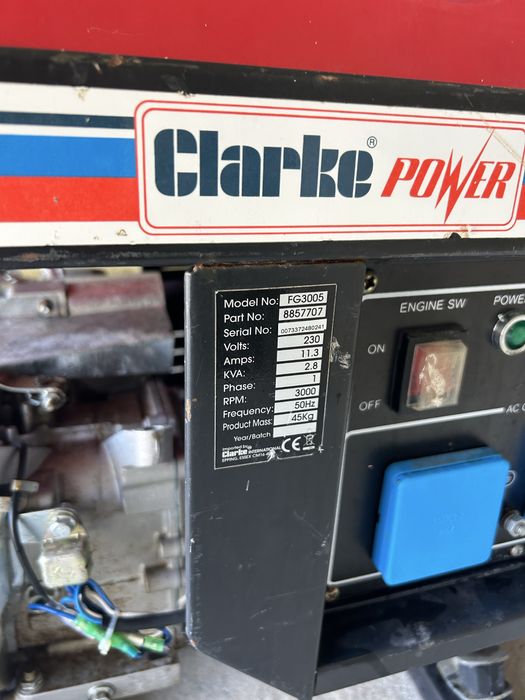 Generator curent 2.8 kw defect clarke power