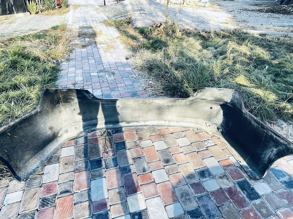 Задние  бампер на Toyota camry 55