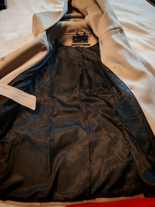 Дамско палто Л размер в бежов цвят