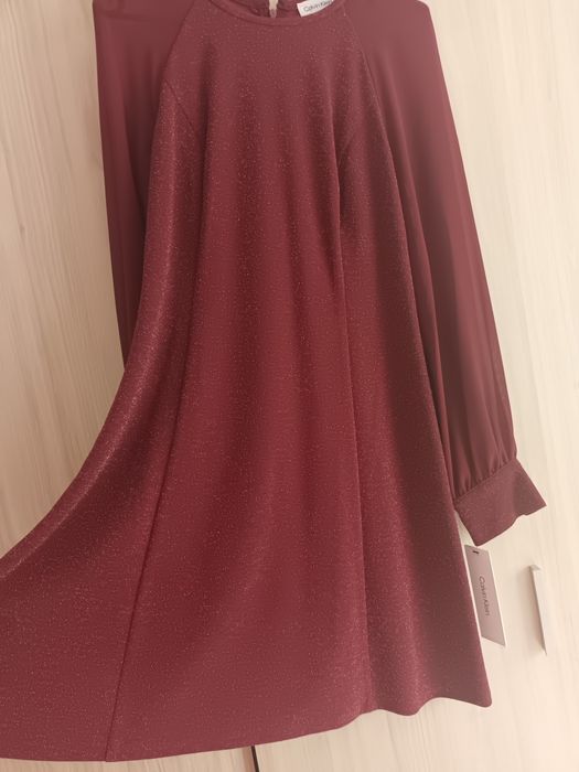 Елегантна дамска рокля