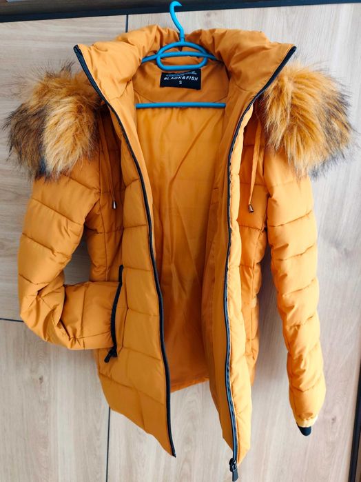 Дамско зимно яке с пух