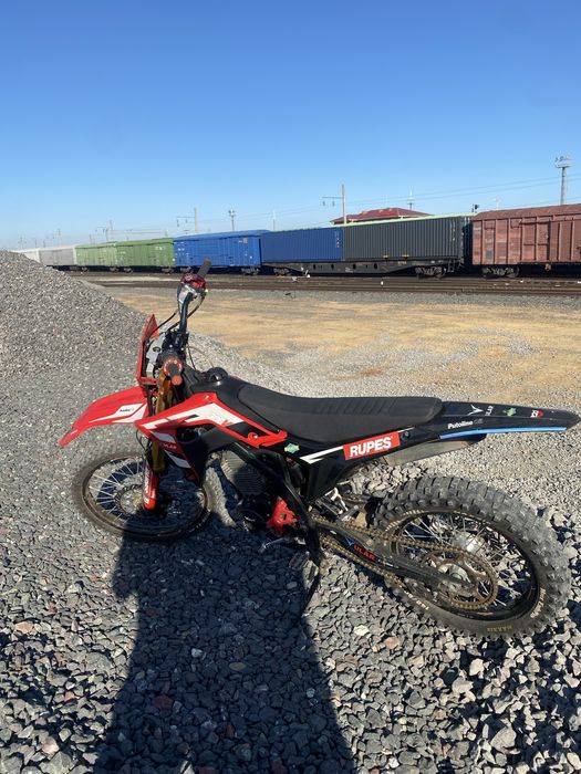 Продам эндуро ular f7