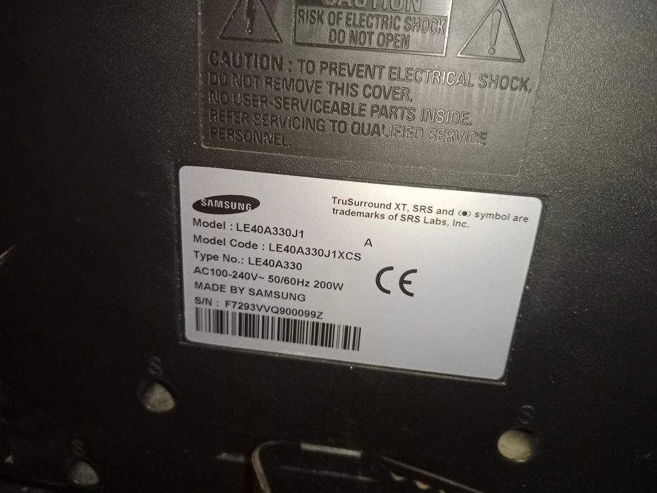 Продам телевизор Samsung включаеться но плохо показывает