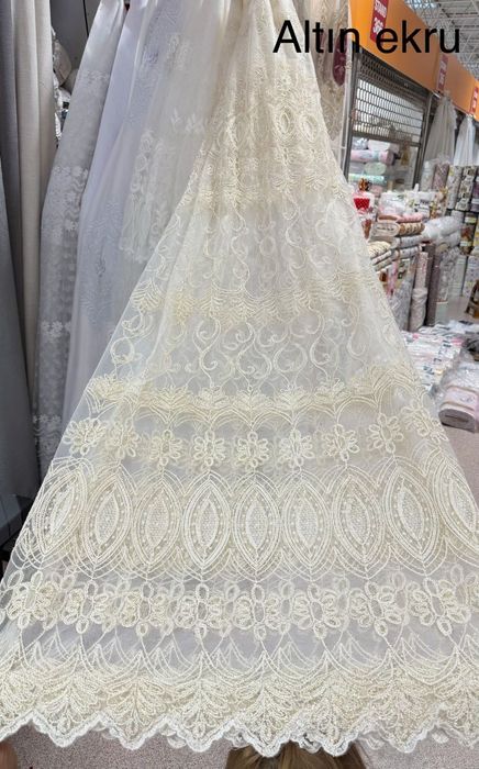 Perdele cu broderie