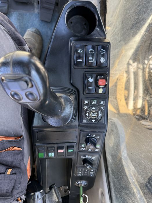 Excavator pe senile VOLVO EC250ENL