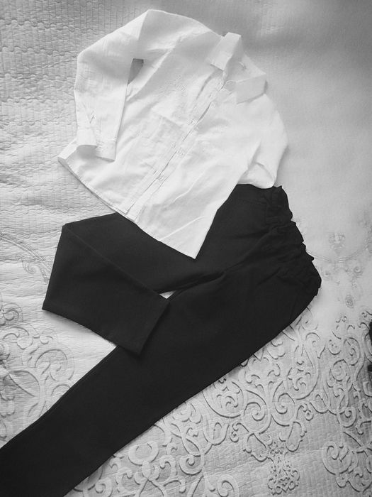 Кофта школьная 146р (на 9-11 лет)