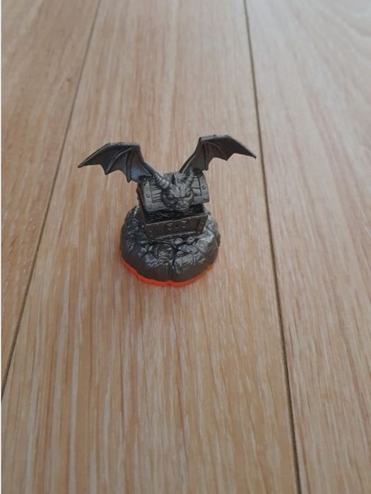 Skylanders Giants Platinum Treasure Chest