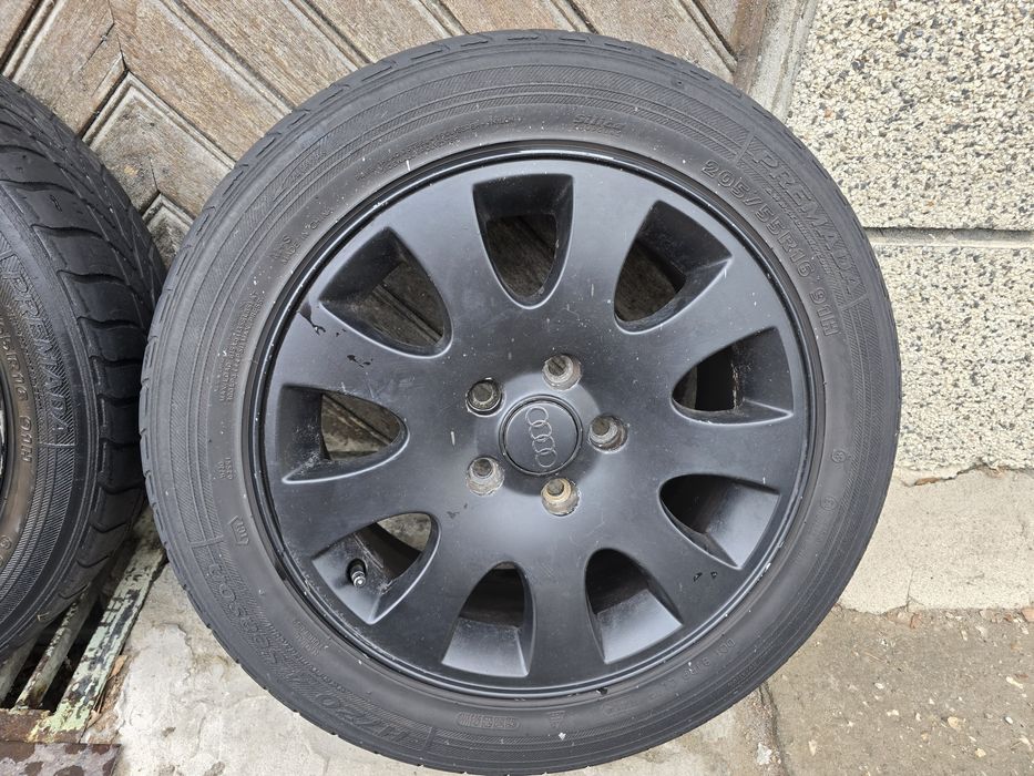 4 бр. оригинални алуминиеви джанти за Ауди, 16 цола, 5X112 с гуми.