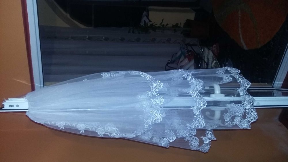 Vand Rochie de Mireasa