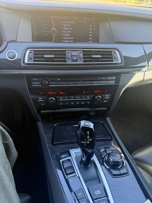 BMW Seria 7 2009 — imagine 4
