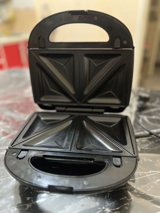 Продам тостерницу!!