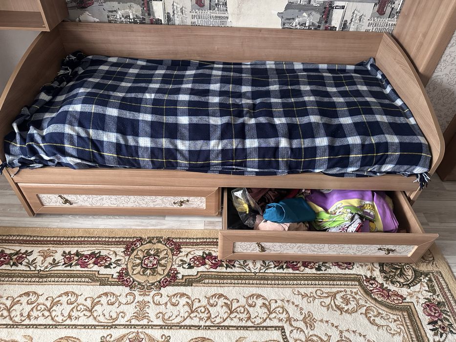 Комлпект детскиий для спальни