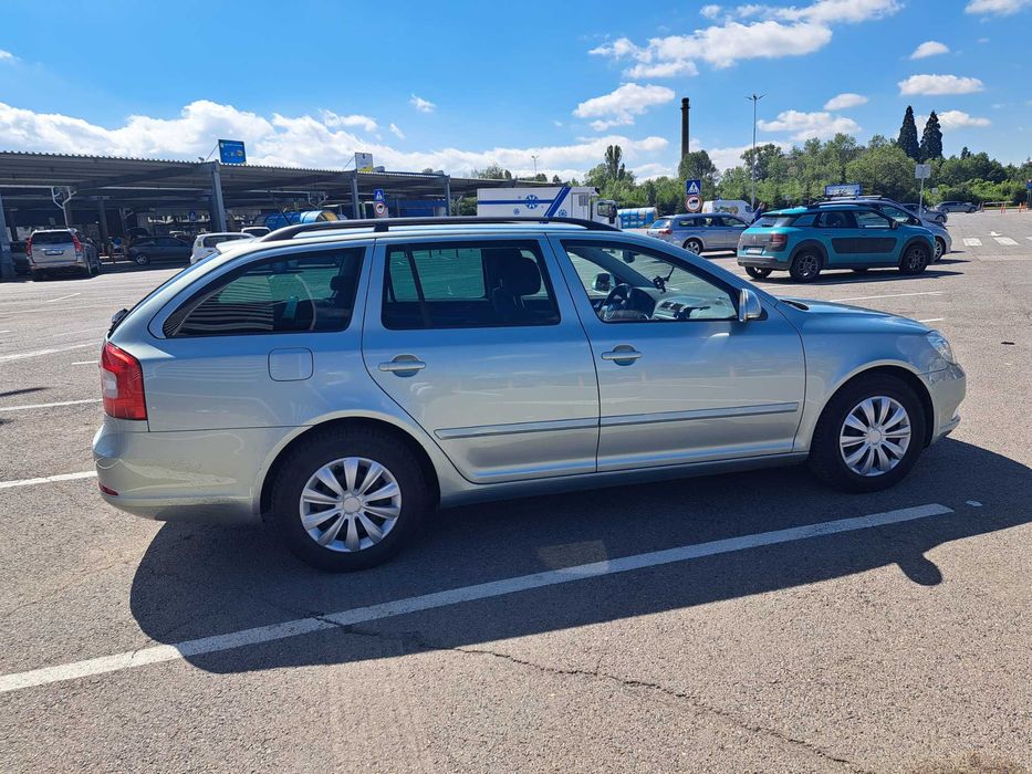 СОФИЯ: Коли под наем -екстри; Ръчка/Автоматик; Газ/Бензин; ENGL, РУССК