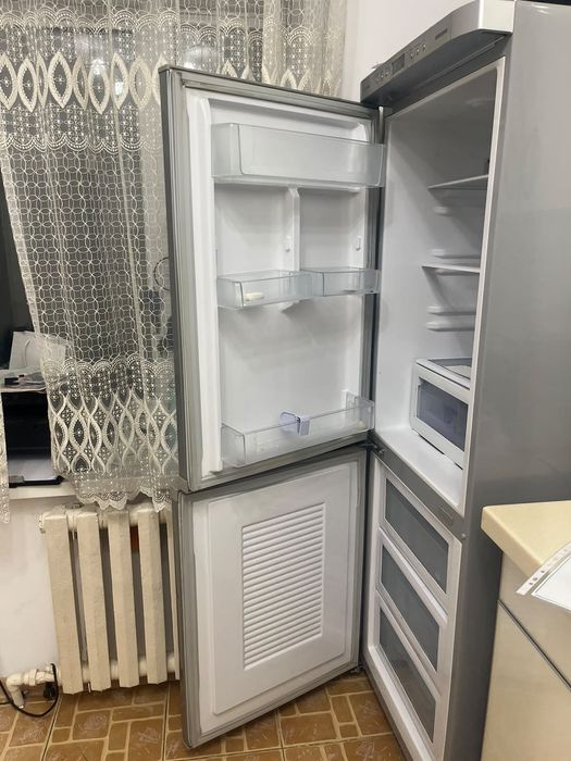Продам холодильник