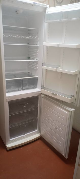 Продам холодильник