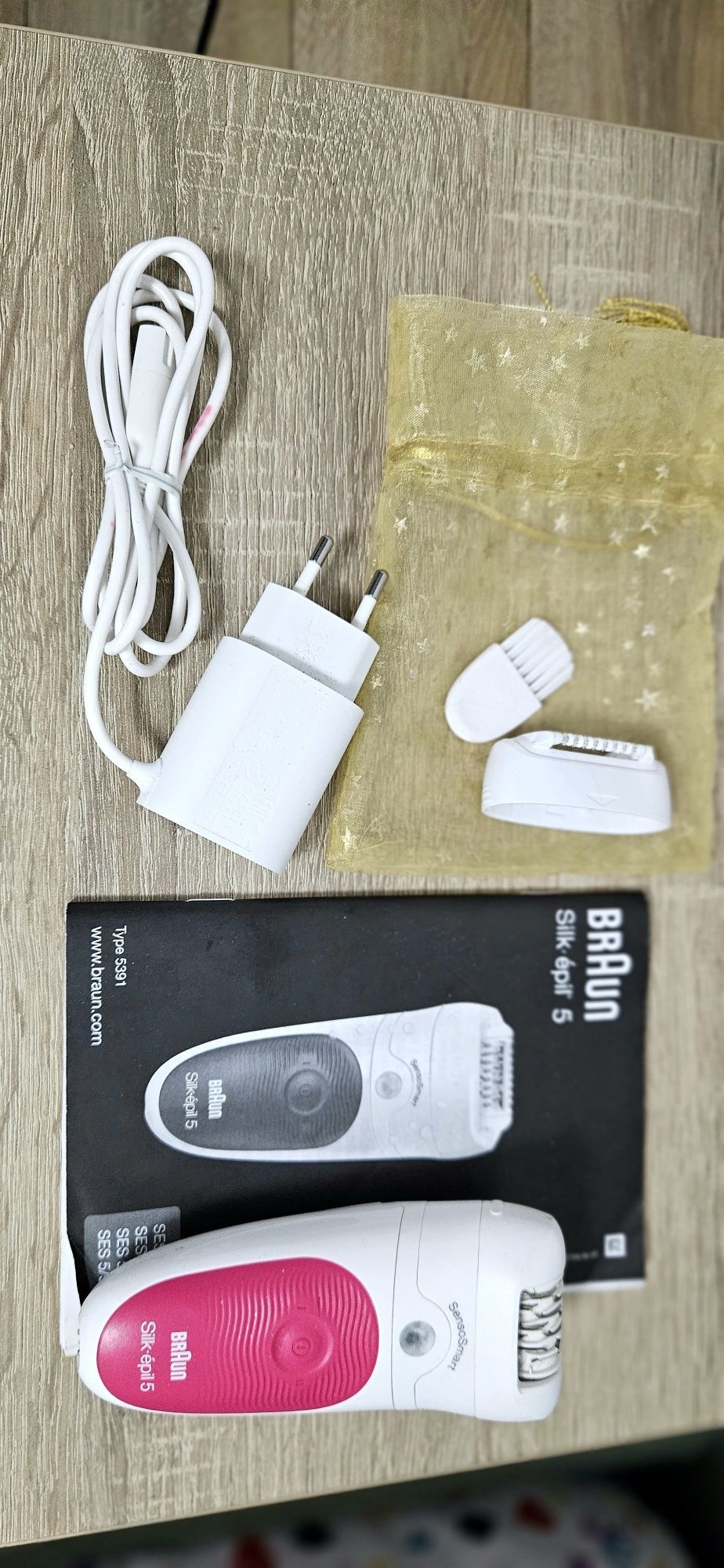 Epilator Braun Silk-épil 5 5-500 & Dry, Satu Mare SensoSmart™, • 28 Wet pensete, 2