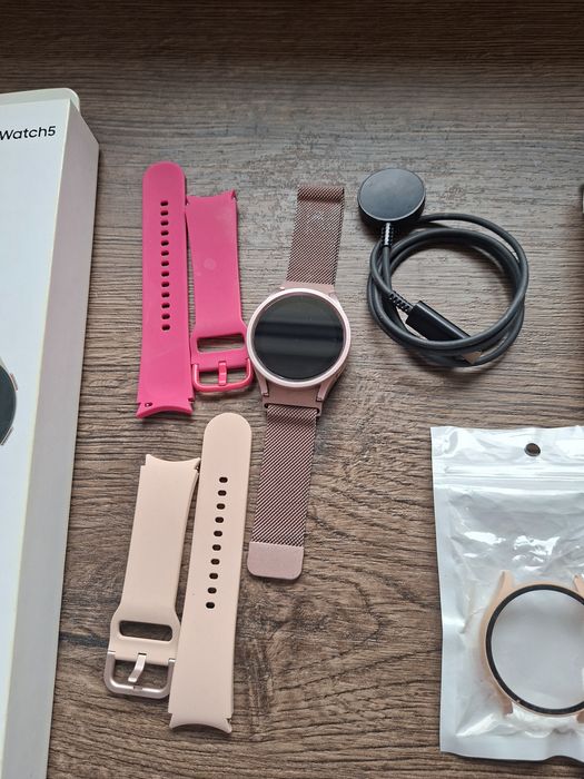 Часовник Samsung galaxy watch 5