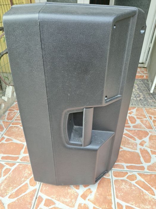 Vand Boxa RCF ART 715-A