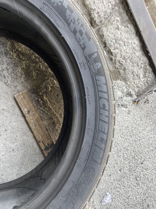 4 anvelope de iarna Michelin 255/45/19