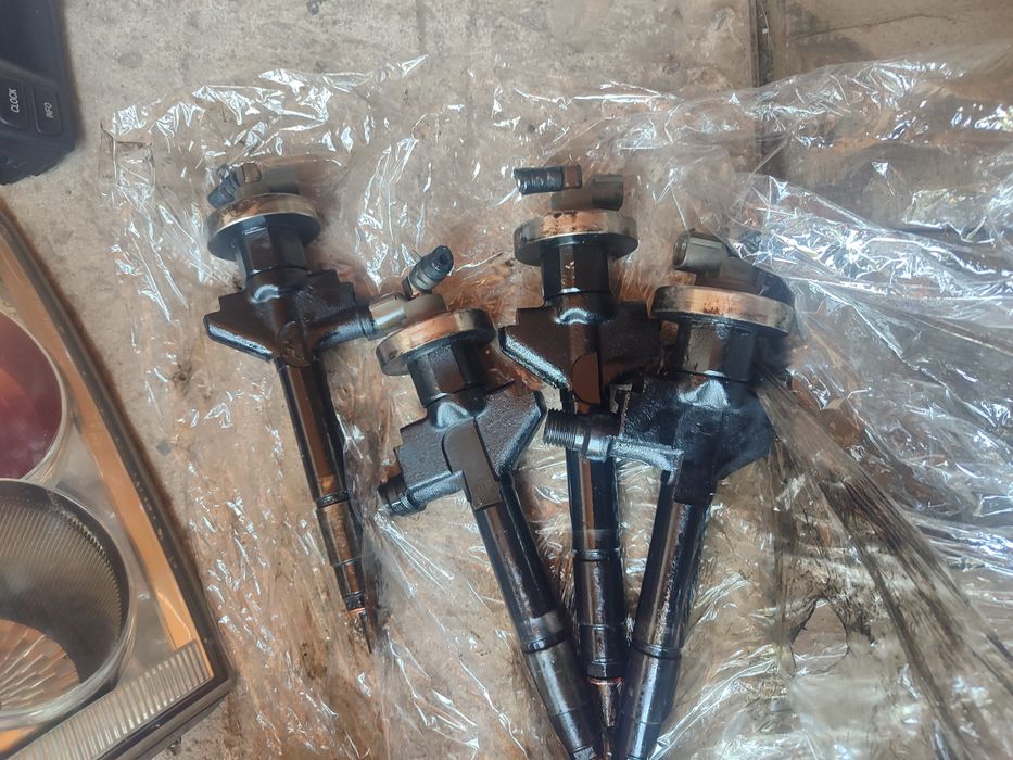 Фарове,стопове и дюзи 2.0 Мазда 6