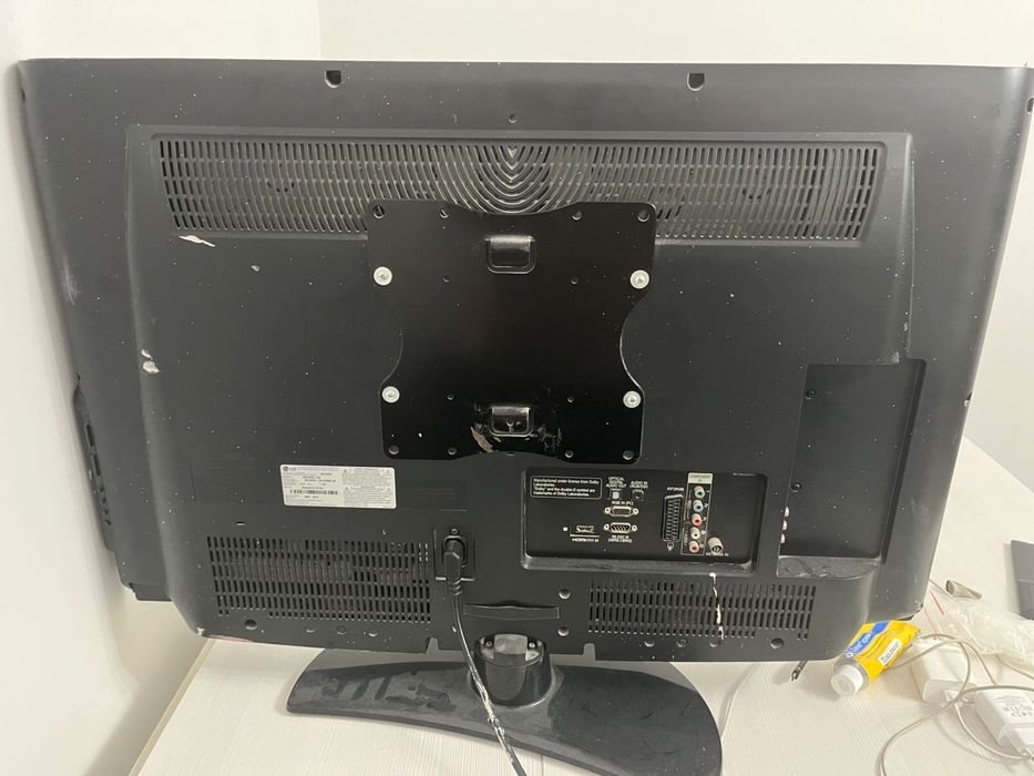 Продам телик LG бу