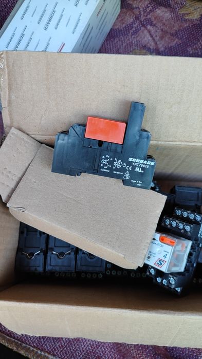 Реле Schrack промежуточное 8А, 230V.