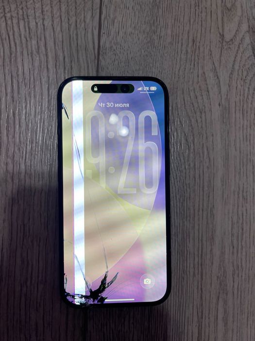 Продам iPhone 16 128 ГБ 90%