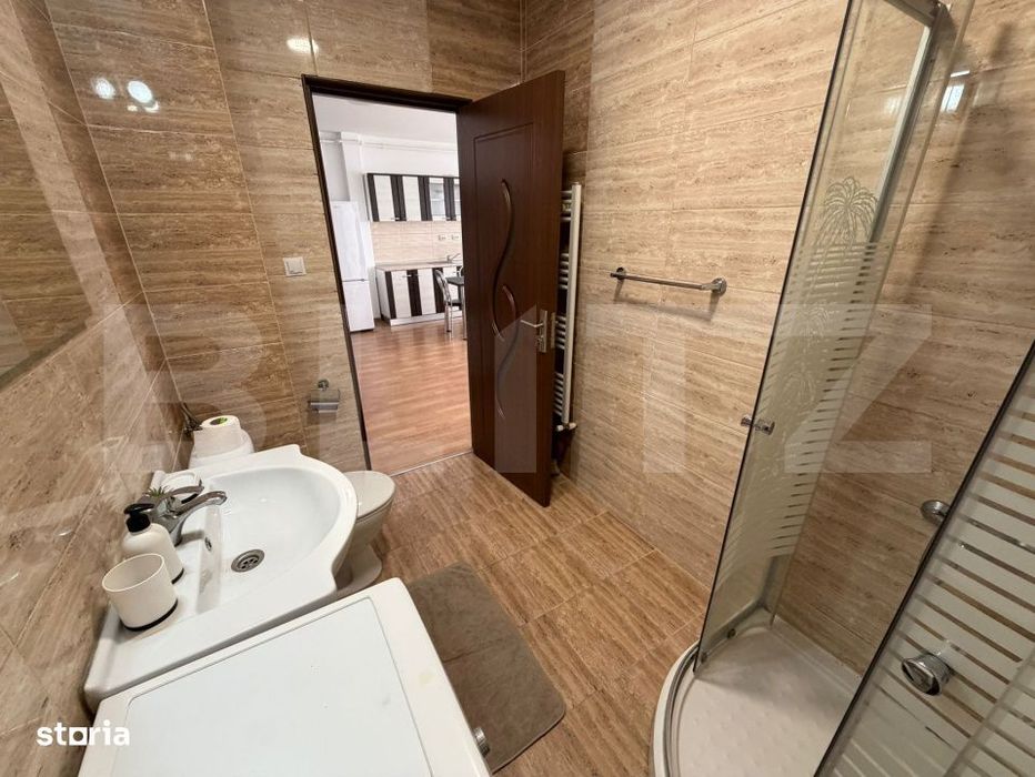 Apartament 2 camere, 44 mp, semidecomandat, zona Eroilor