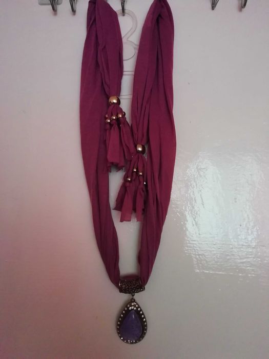 Дамско красиво шалче бижу