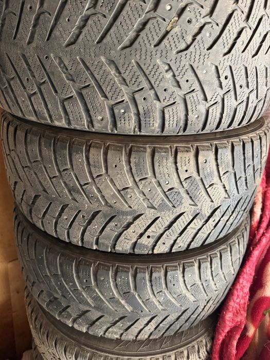 продам шины 215/50/R17