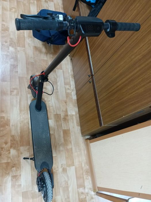 Продам электросамокат