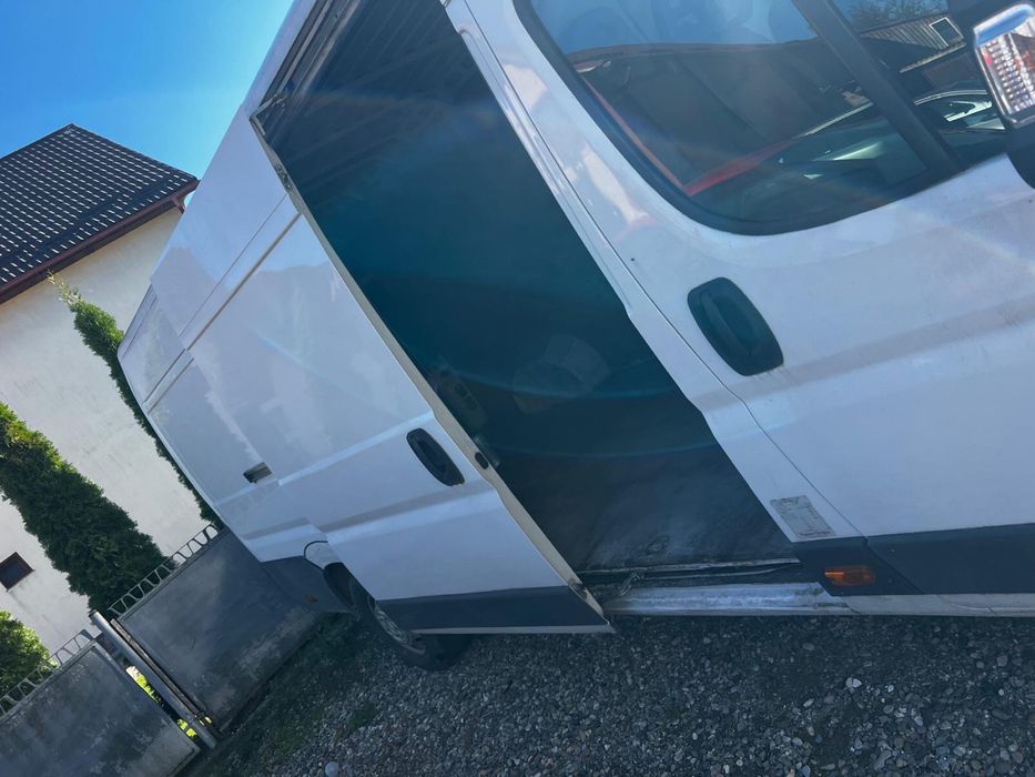 Microbuz Fiat ducato