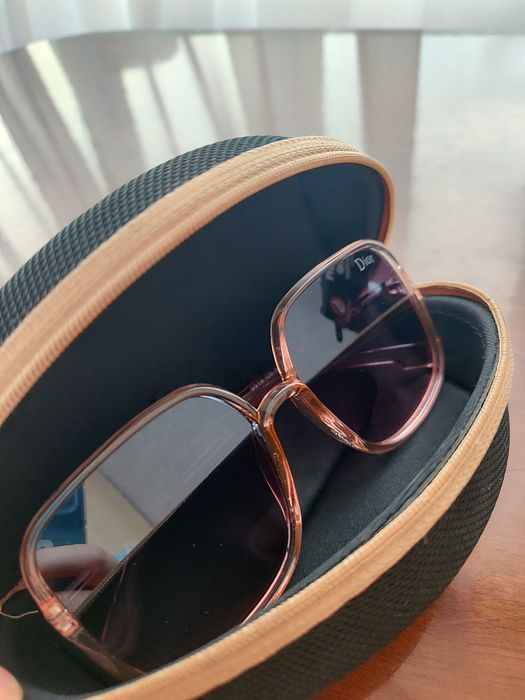 Солнцезащитные очки от dior