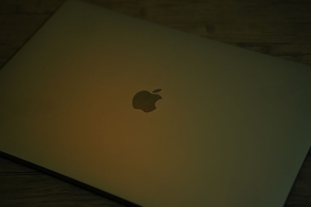 MacBook Pro 16" (2019) – Intel Core i7 | 16GB RAM | 500GB SSD | Touch