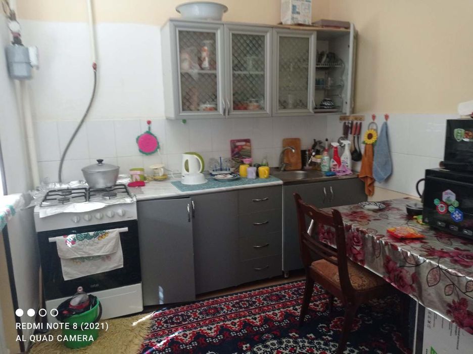 Сергели 6а 2 метро Продаётся кв