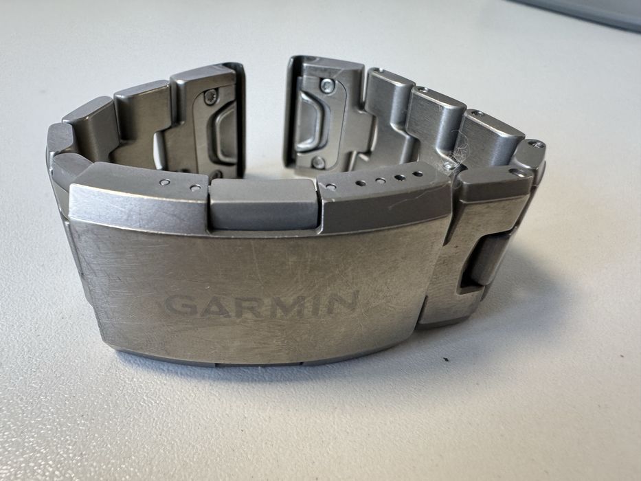 Brățara Garmin QuickFit 22mm din titan