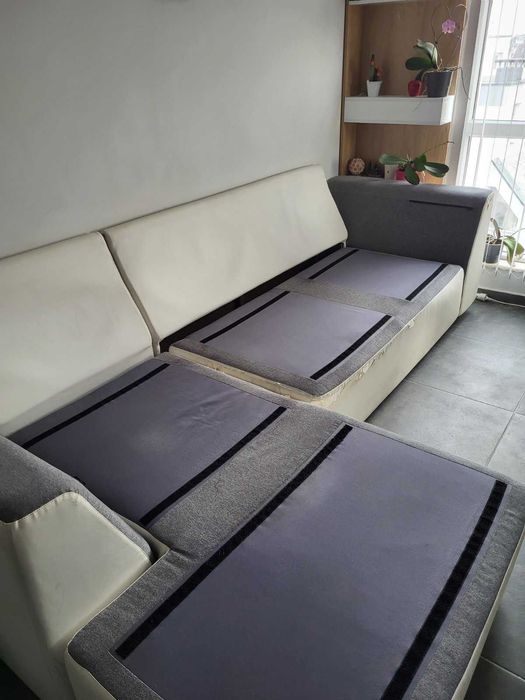Ъглов диван с лежанка