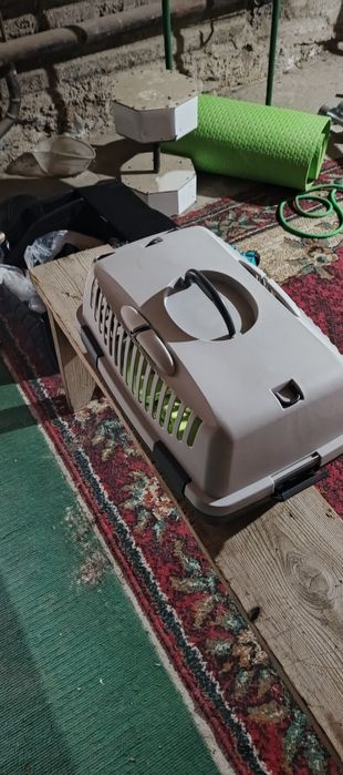 Продам переноску для кошек и собак