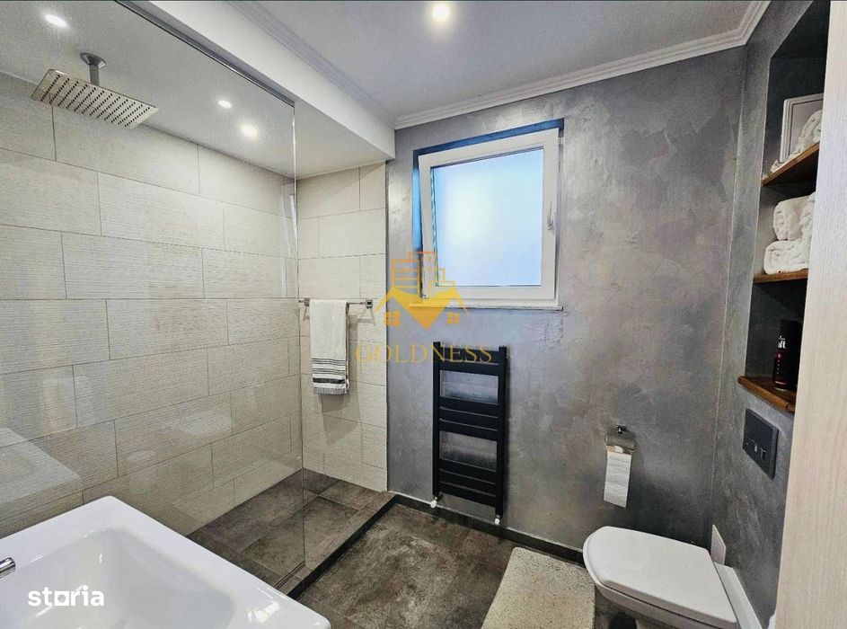 Casa individuala, 4 camere, parcare, 120mp,300mp teren,cartier Voronet