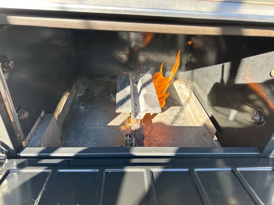 Професионална газова готварска печка Зануси/Zanussi