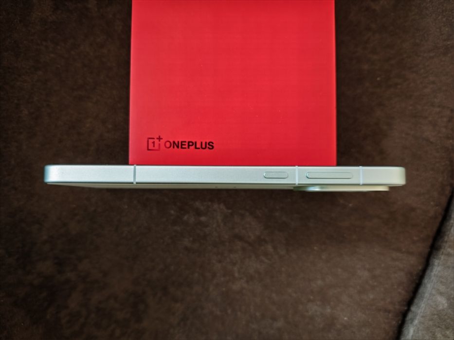 OnePlus 15R 12/256 нов