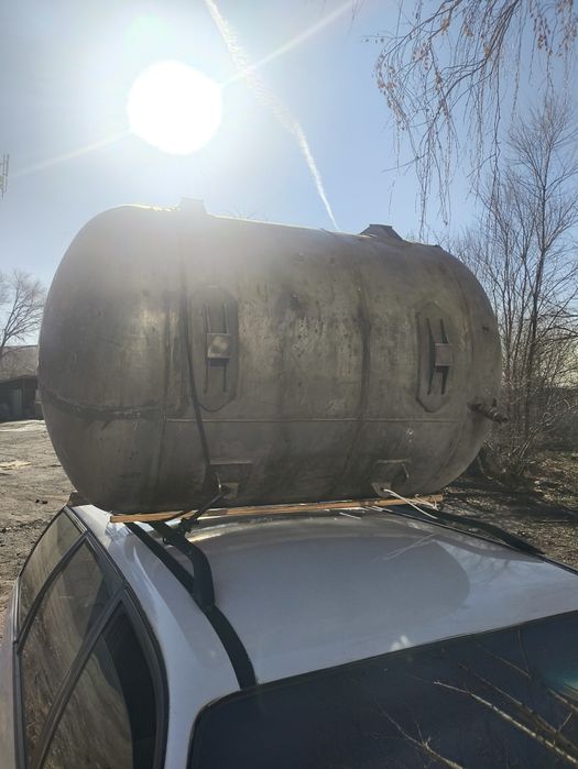 Нержавейка продам 350. Емкость