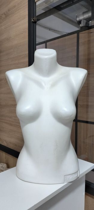 Срочно продам манекены
